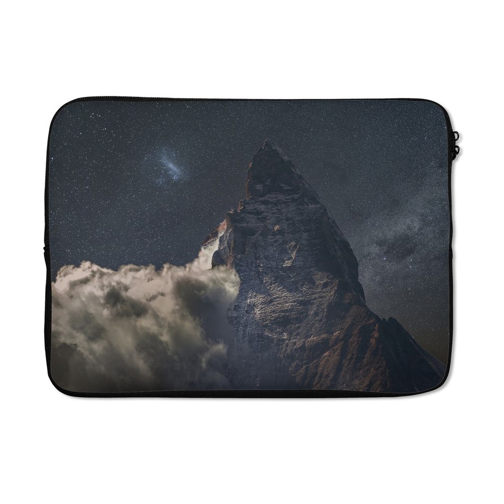 MuchoWow Laptop Hülle 13 Zoll Niedrige Wolke in der Nähe von Matterhorn unter Nachthimmel in der Nähe von Wallis in der Schweiz Laptoptasche -...