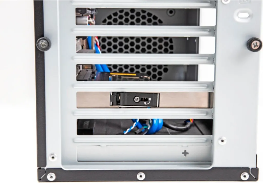 Rack SSD M.2 NVMe Delock - Solution pour Accès Rapide au Disque Interne - 4