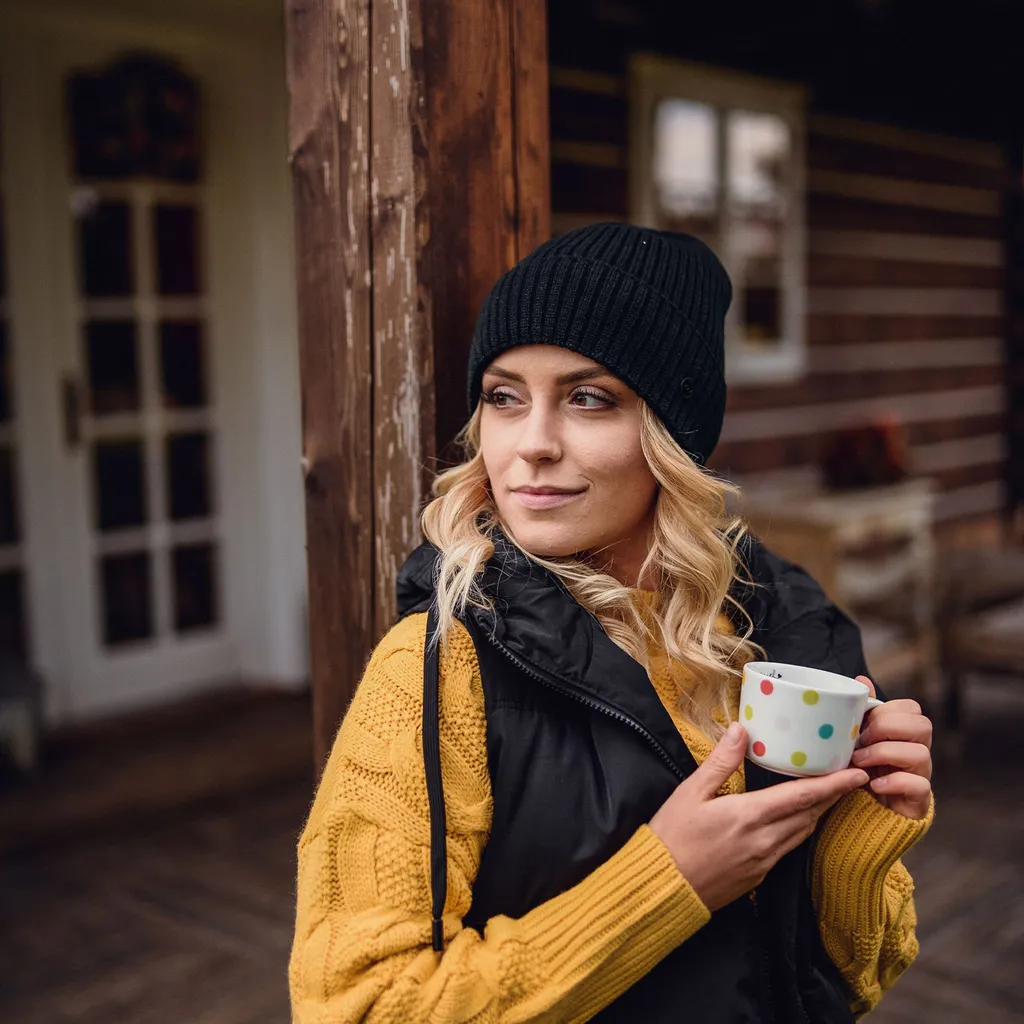 Vuch Rowdy Nero: Cappello Donna Invernale Universale con Logo in Metallo - 6