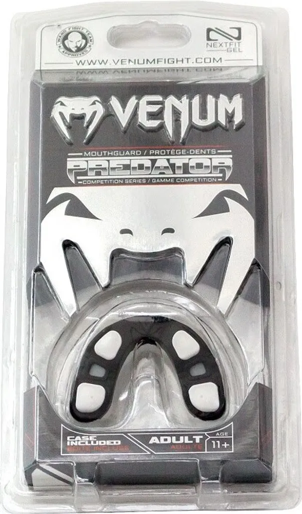 Protège-dents Venum Predator blanc pour éviter les blessures dentaires