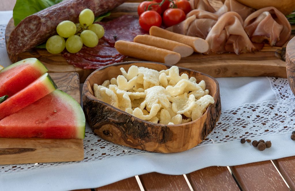 Rustikale Snackschale Dekoschale aus Oliveholz ca. 14 cm Produktbild 