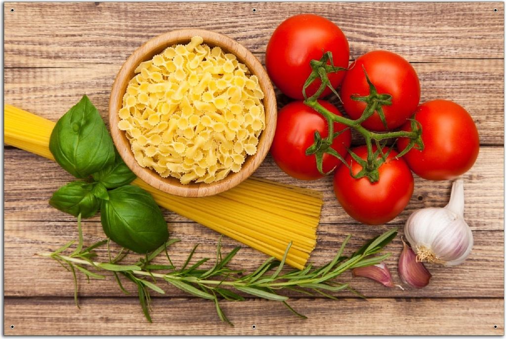 Wallario Outdoor-Poster für Garten oder Balkon, Motiv Spaghetti mit Tomaten, Knoblauch und Basilikum, in ca. 61 x 91,50 cm