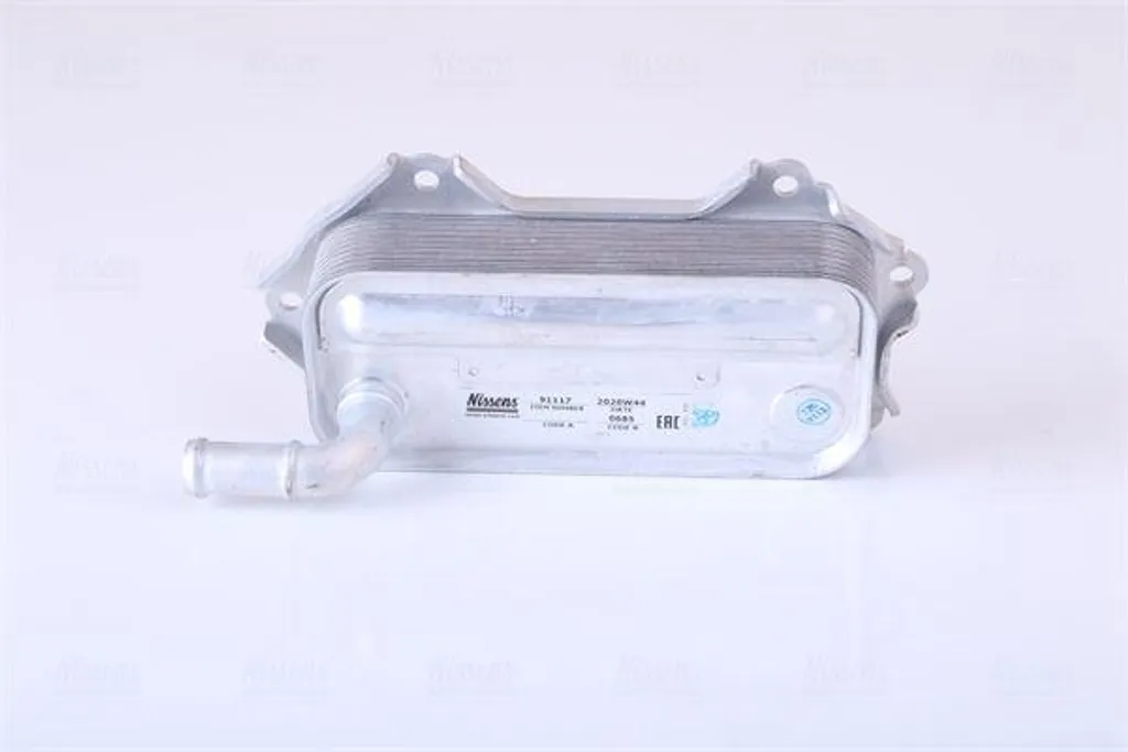 Refroidisseur d'huile Nissens 91117 robuste compatible RAV 4 et IS