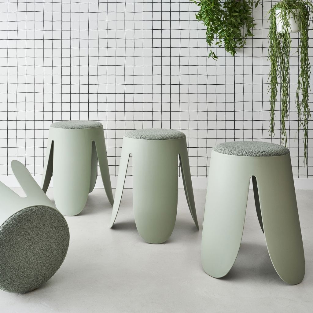 sweeek - 4er Set stapelbare Hocker, strukturierter Produktbild 