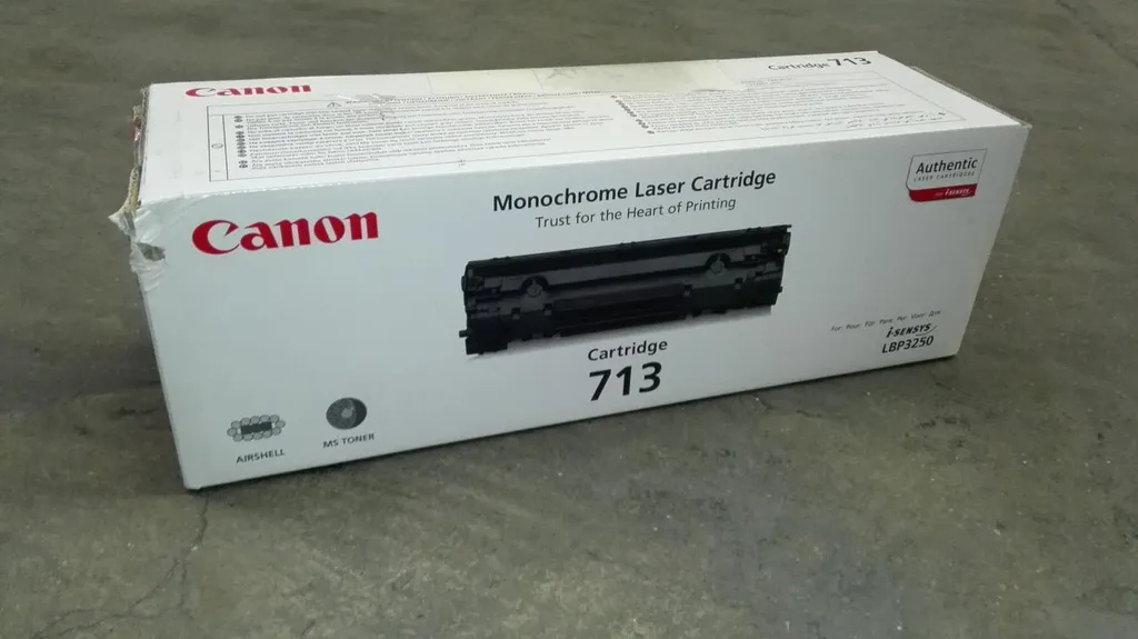 Optimisez vos impressions avec le toner noir Canon CRG-713 d'origine fiable