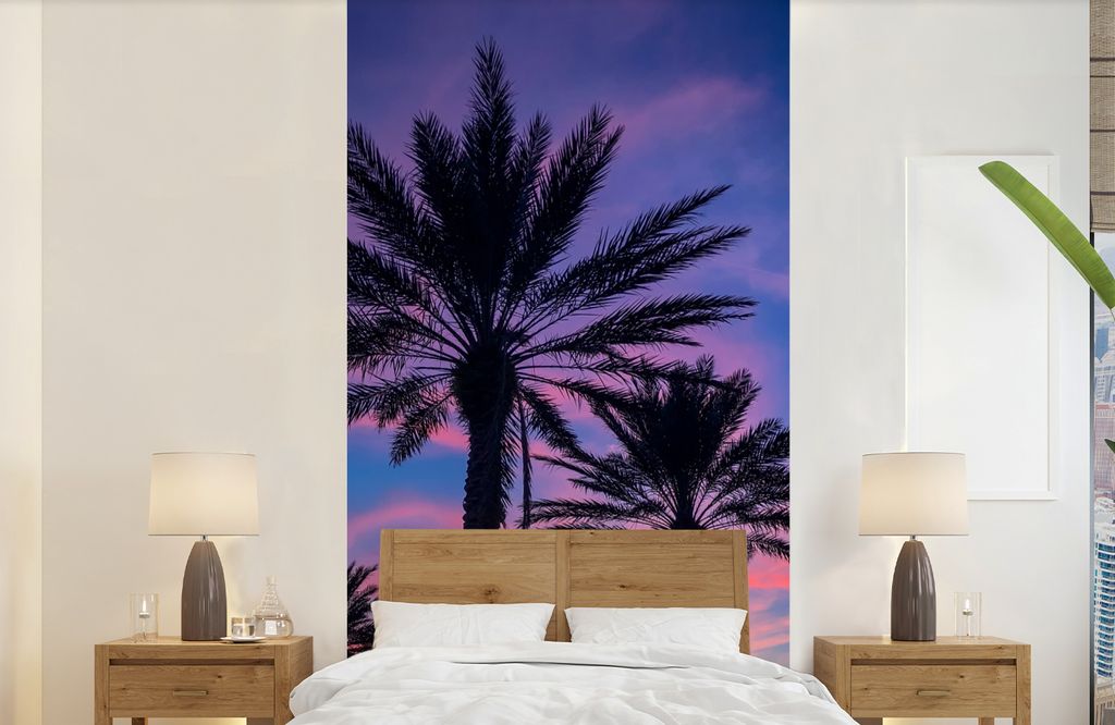 MuchoWow Fototapete für Wohnzimmer oder Schlafzimmer Wandtapete Vinyl Motivtapete Palmen und ein Sonnenuntergang - 120x240 cm - Hintergrundbild