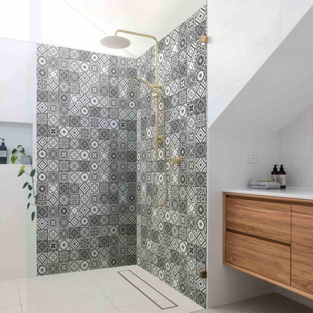 Duschrückwand Muster selbstklebend - 0.61 mm Wandpaneel wasserfest Design grau Fliesenoptik Illustration Badrückwand fugenlos Premium matt 90x190 cm