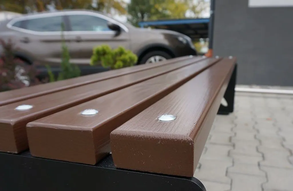 Banc de jardin robuste sans dossier - Solution assise durable bois acier