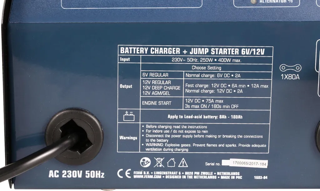 Chargeur batterie 12A haute performance FERM BCM1020 robuste 6V/12V