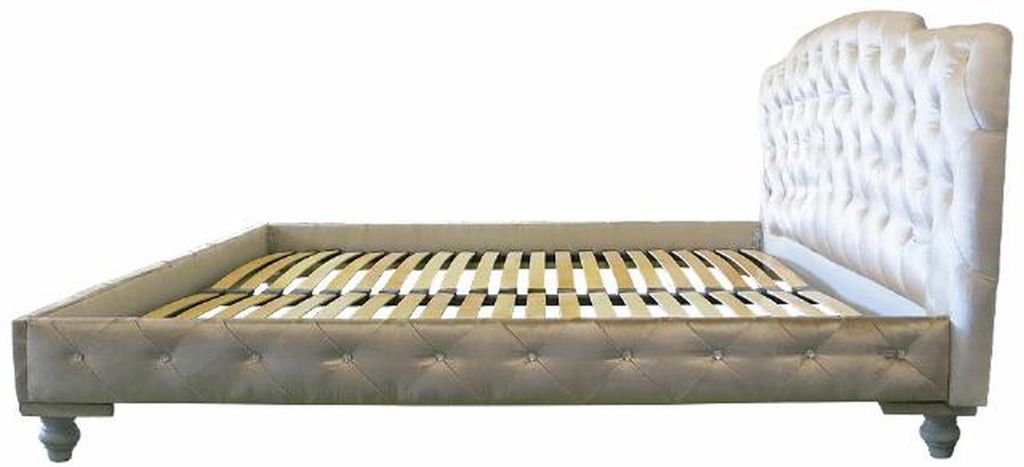 Designer Bett Polsterbett Ehebett königliche Betten Doppelbett Schlafzimmer NEU