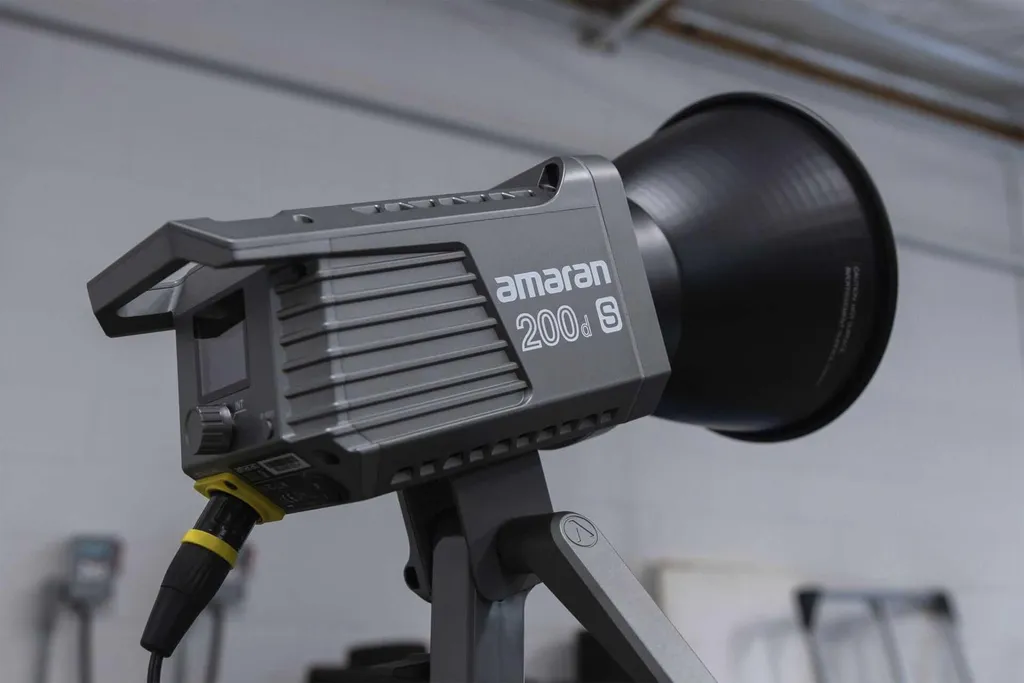 Amaran 200d S Solution Éclairage YouTube et Streaming Qualité Cinéma 200W - 15