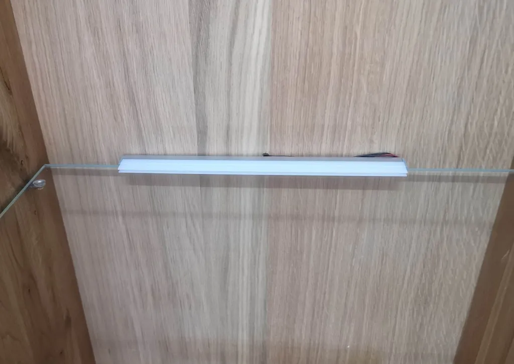 Luci per Mensola in Vetro MASSIVMOEBEL24 LED | Kit Illuminazione Vetrina