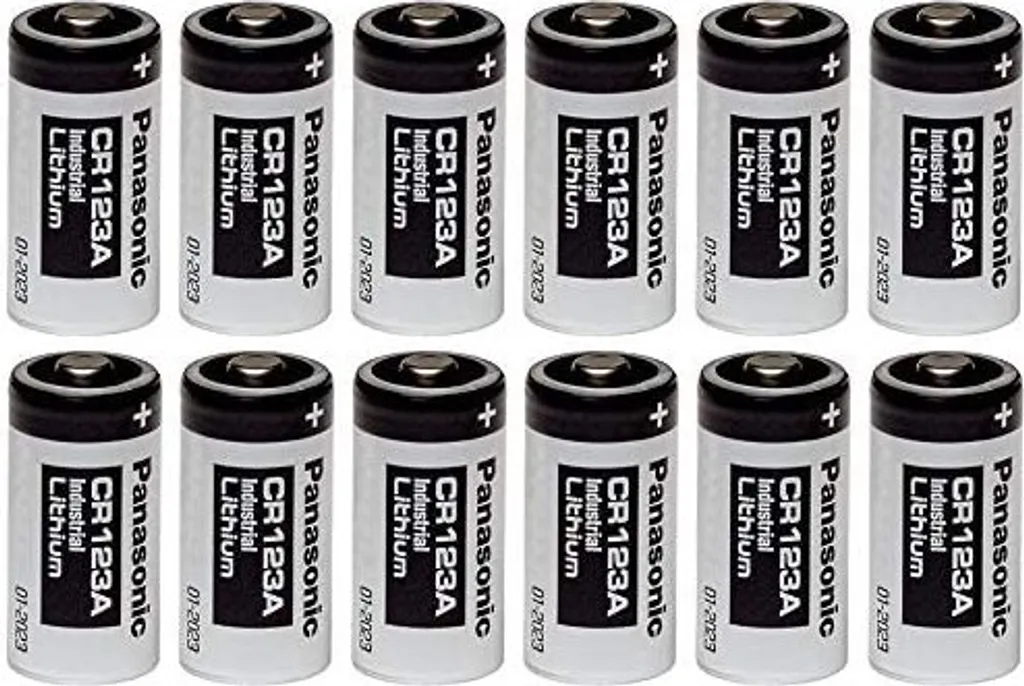 Pack 12 Piles Panasonic CR123A 3V Haute Capacité - Sécurité Anti-Court-Circuit