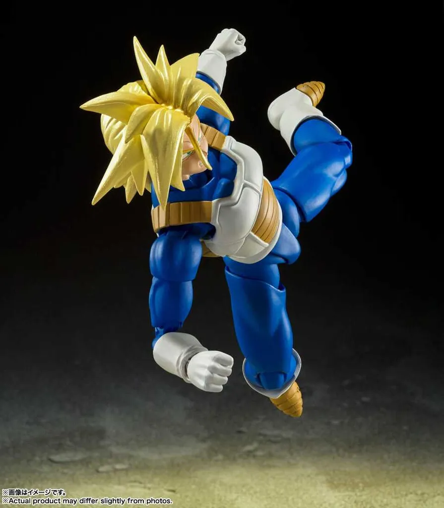 Figurine Trunks DBZ Articulée : Réalisme et Postures de Combat 14cm - 5
