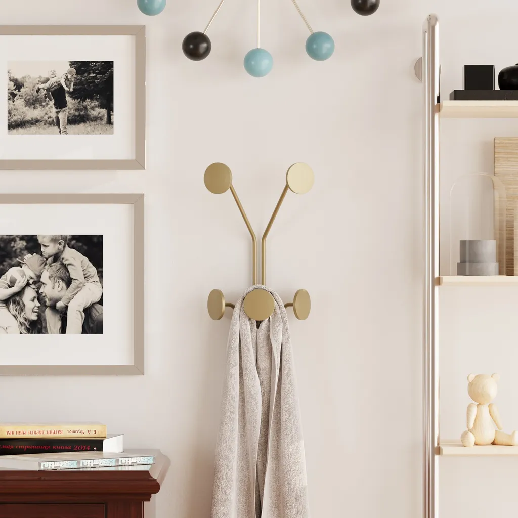Patère Murale Girafe en Métal Doré - Support de Rangement Design Wallity