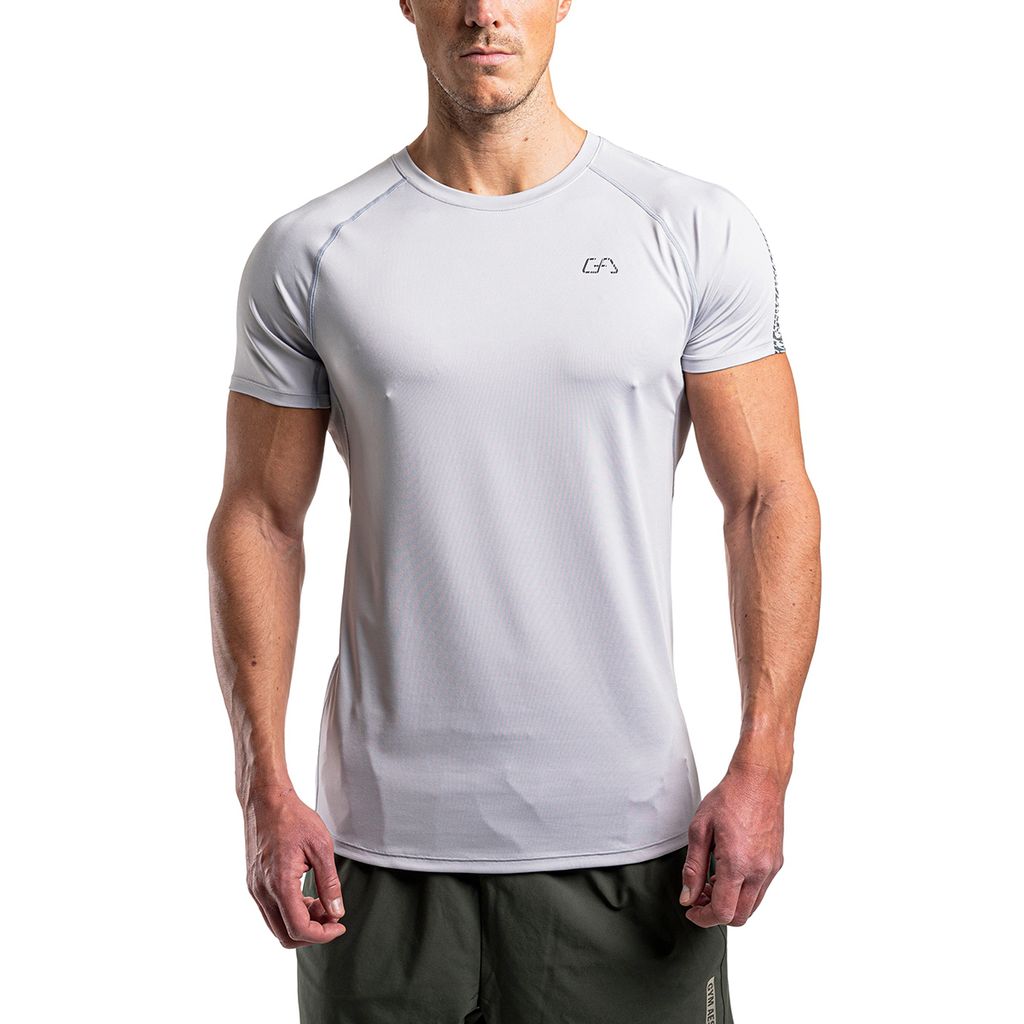 Herren Fitness Shirt Slim Fit für optimale Bewegungsfreiheit feuchtigkeitsregulierend UV-Schutz