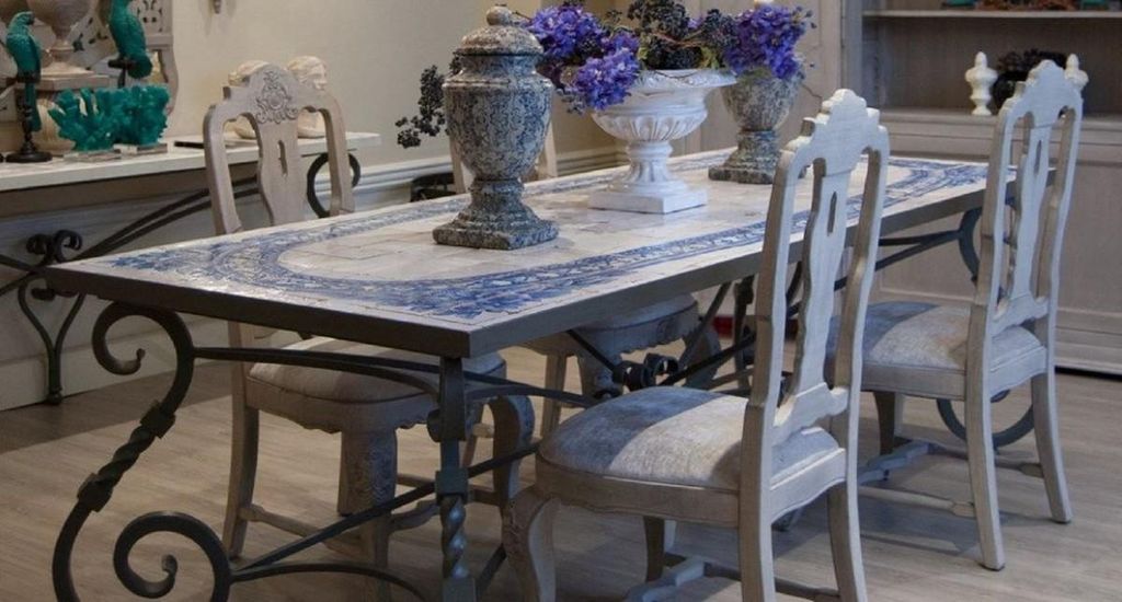 Casa Padrino Luxus Barock Esstisch - Handgefertigter Schmiedeeisen Küchentisch mit Naturstein Mosaik Fliesen Tischplatte - Garten Tisch - Terrasse...