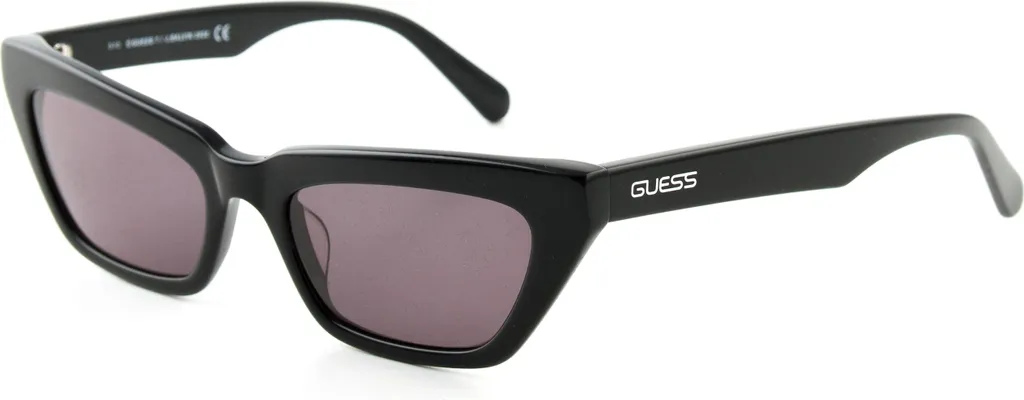 Lunettes de soleil Guess GU8226 : l'accessoire idéal pour l'été et la mer