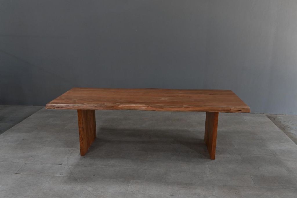 Esstisch 160 cm Massivholz Akazie Baumkante Natur 5cm Platte