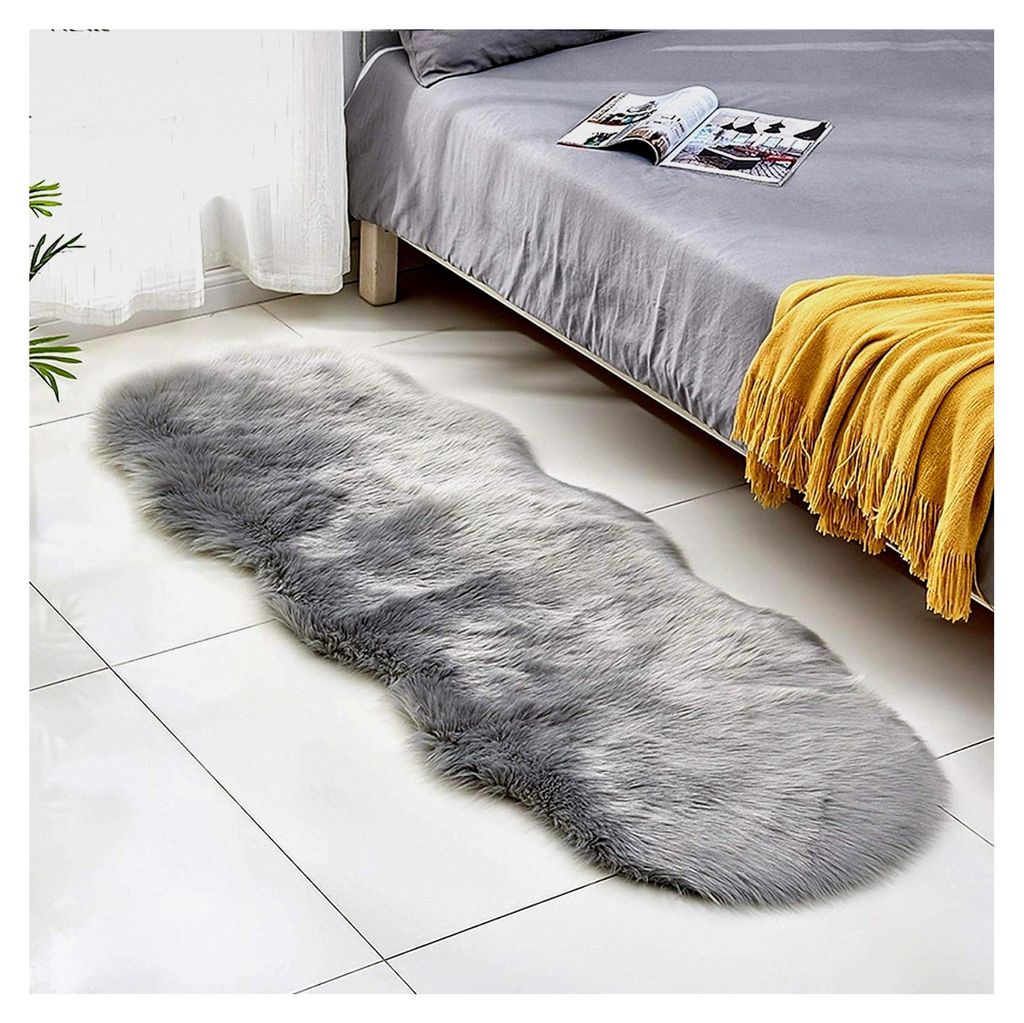 Kunstfell Teppich im Lammfell-Look, weiches Dekofell für Schlafzimmer und Kinderzimmer