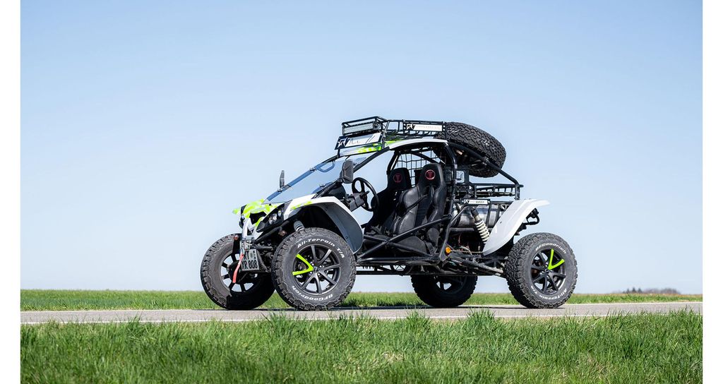 Jochen Schweizer Buggy fahren Grabenstetten (1,5 Std.); Erlebnis verschenken oder selbst erleben; Gutschein gültig für 2 Person 1 Beifahrer möglich