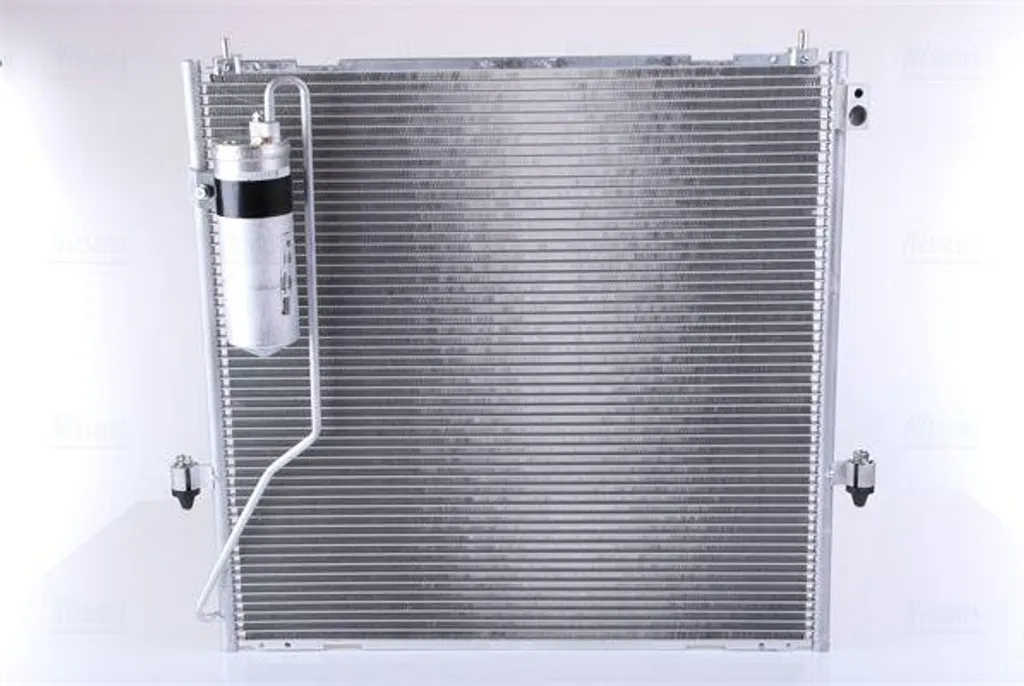 Condenseur de Climatisation Nissens 940472 Haute Résistance Pajero