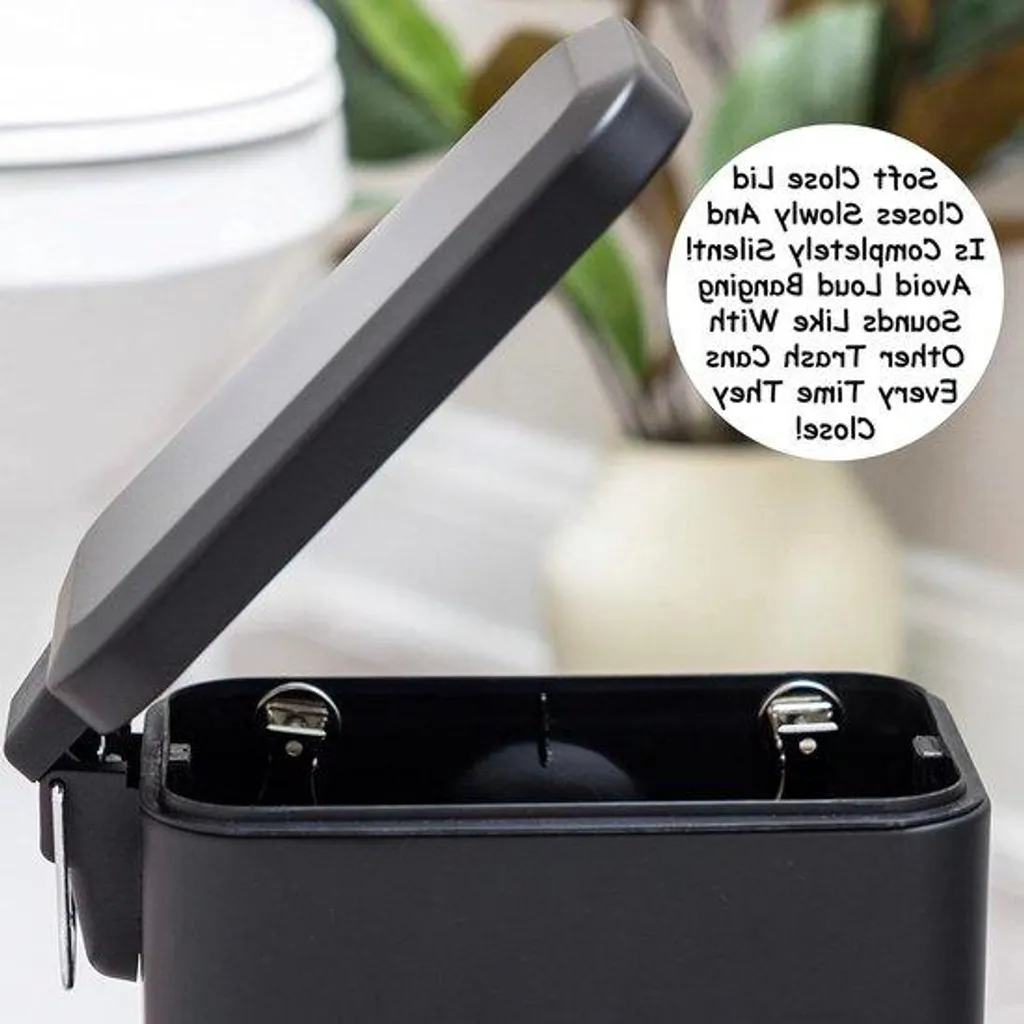 Petite poubelle de salle de bain 5 litres noire avec pédale silencieuse