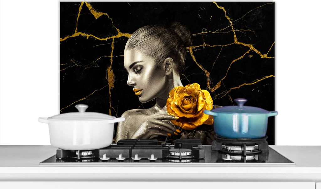 KitchenYeah Spritzschutz Küche - Küchenrückwand - Wandschutz für Herd und Spüle - Frauen - Rosen - Gold - Marmor 80x55 - Alu-Dibond (Altern...
