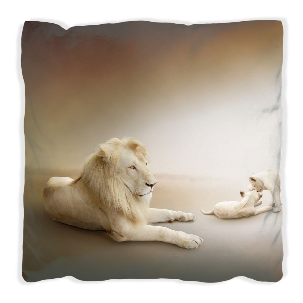 Wallario Premium Kissen, weiche Oberfläche, mit Motiv Löwenfamilie mit Jungtieren, Größe: 60 x 60 cm, mit weißer Rückseite