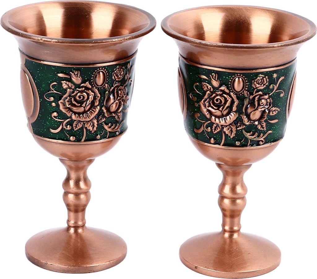 Vintage Metal Wine Glas geprägt dekorative Retro -Goblets für Home Bar 2PCS Roségold (grüner Hintergrund)