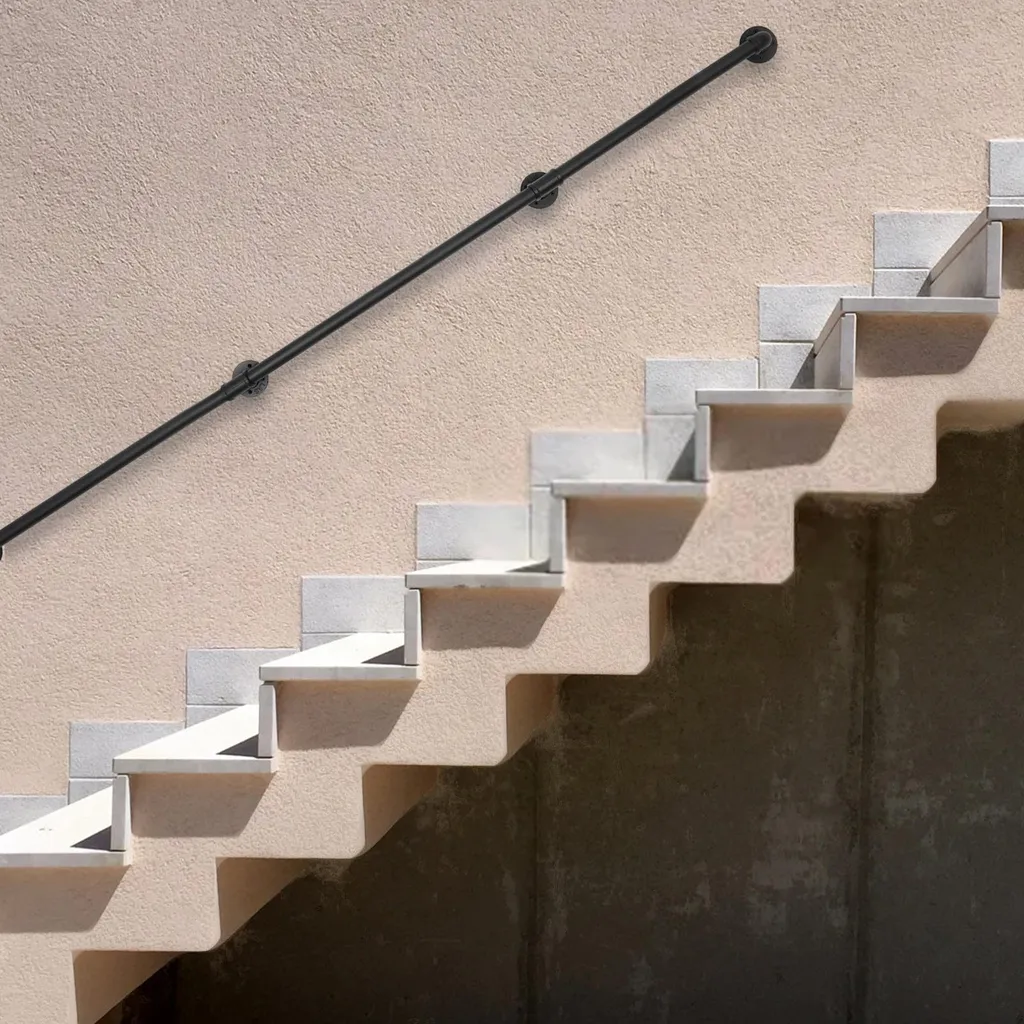 Main courante d'escalier en acier noir design mural robuste 150cm