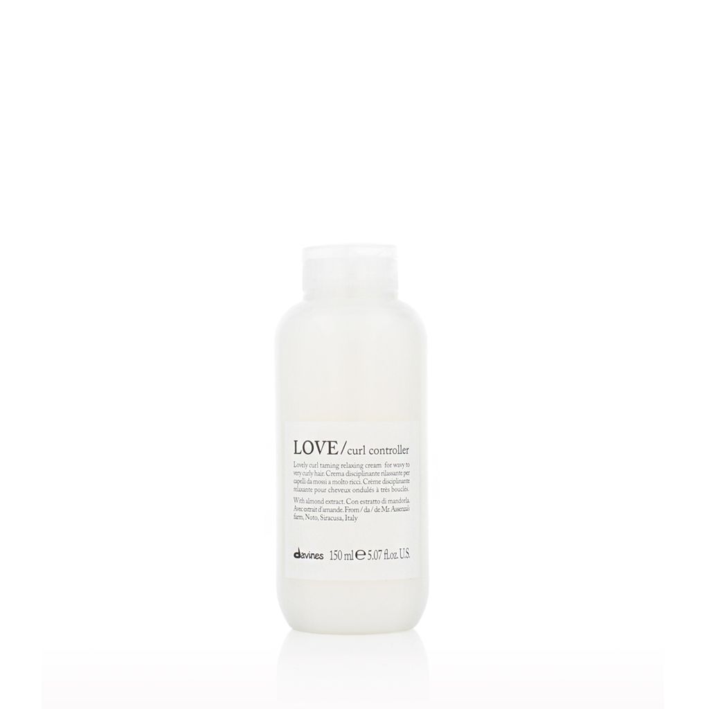 Davines Essential Haircare Love Curl Controller glättende Creme Für den Glanz lockiger und krauser Haare 150 ml