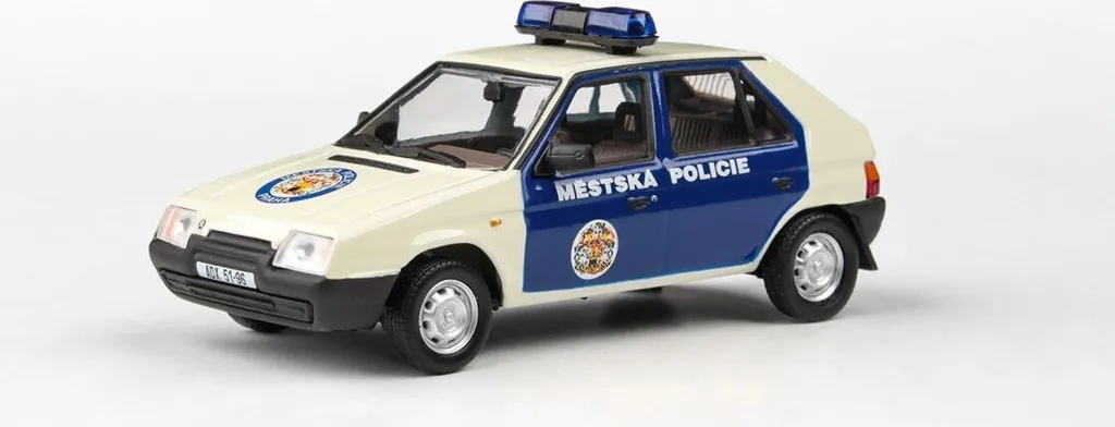 Miniature Škoda Favorit 136 L 1988 police Abrex 1/43 en métal