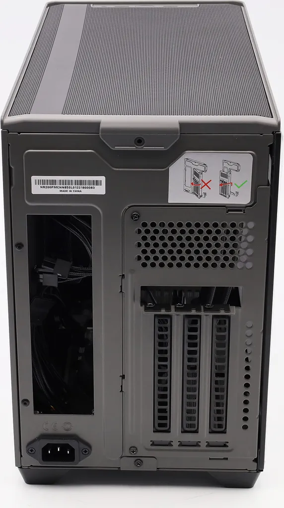 Boîtier PC SFF Cooler Master NR200P MAX pour PC Gaming Compact - 10