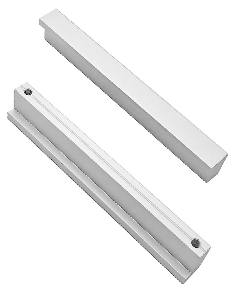 Poignée de meuble 96 mm argentée pour relooker vos tiroirs et placards