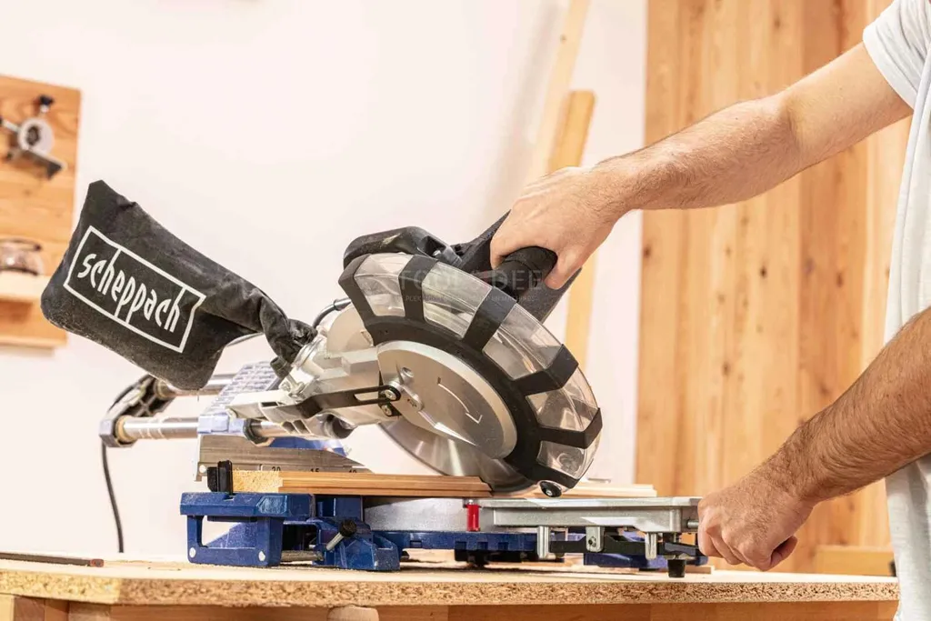 Scie à onglets avec laser Scheppach HM254SPX | Capacité de coupe 340mm - 3