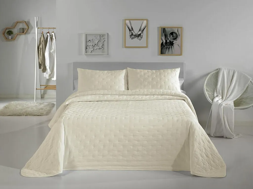 Couvre-lit 135 Pierre Cardin Dots Ground pour protection et décoration lit