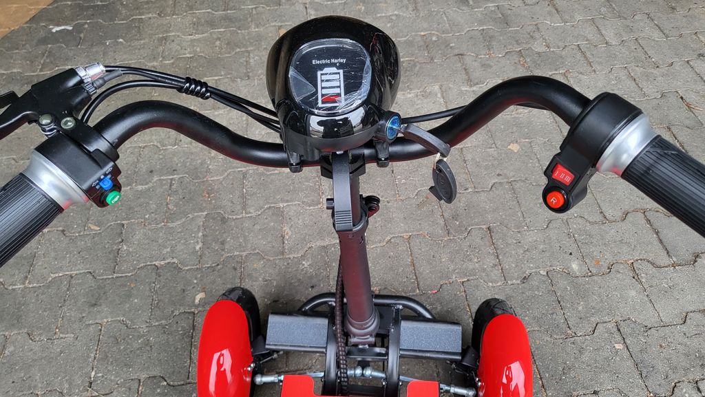 Reisemobil KLAPPRAD Lisa 4 ElektroMobil ElektroScooter Produktbild 4