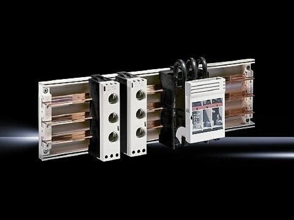 Fixez vos Composants Mini-PLS avec la Plaque Rittal SV 9629.100
