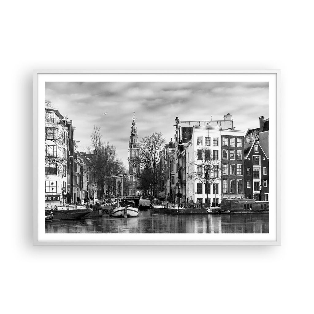 Gerahmtes Poster - Weißer Rahmen - Schwarzweiß Amsterdam Boote - 100x70 cm - Wand Bild - Wanddeko - Wandbilder - Kunstposter - Wandposter - Bilde...