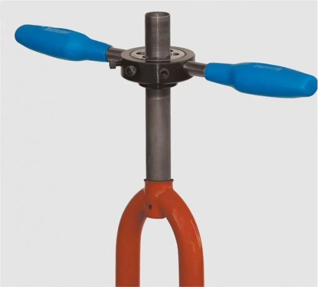 Outil de coupe pour pivot de fourche 1 pouce : spécial restauration