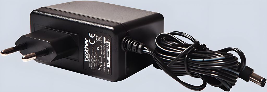 Brother ADE001EU power adapter/inverter Indoor Black Image du produit 