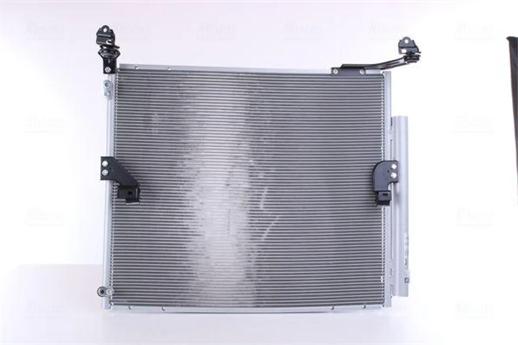 Climatisation Land Cruiser : Condenseur NISSENS 940367 OE 8846060420