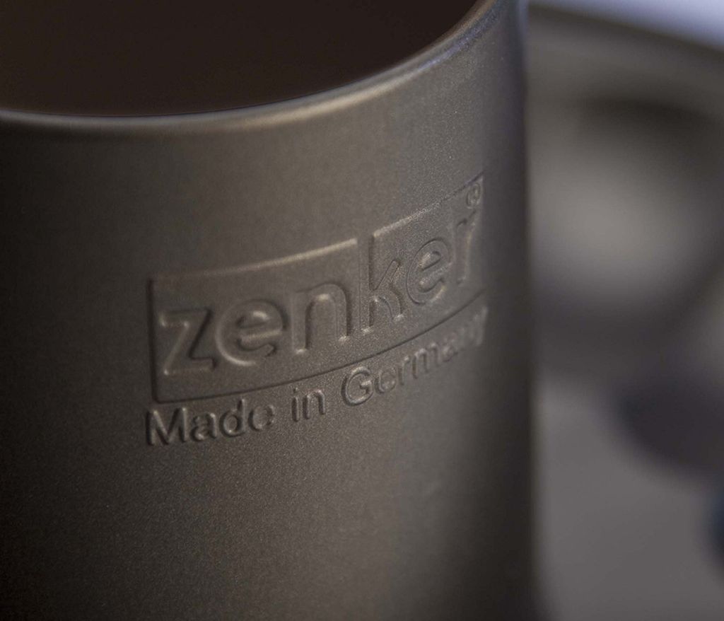 Zenker Springform BlackMetallic mit Flach- und Rohrboden, Ø Produktbild 10