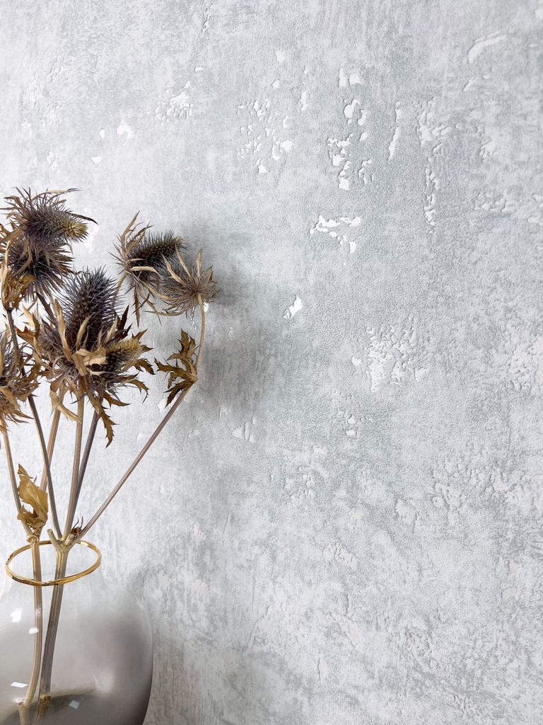 NEWROOM Tapete Grau Vliestapete Beton - Betonoptik Modern Hellgrau Silber Zement Metallic Betonwand Industrial Glanztapete