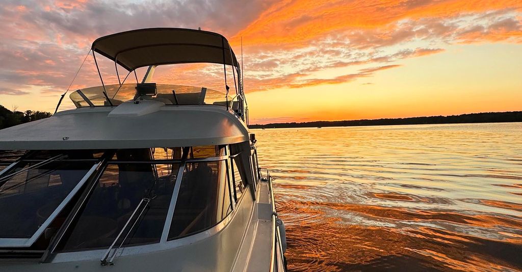 mydays Yachttour Berlin für 8; Erlebnis verschenken oder selbst erleben; Gutschein für 8 Person(en)