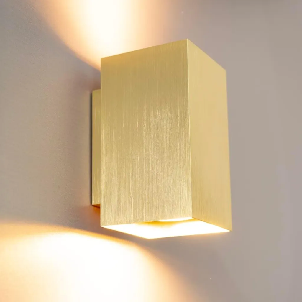 Applique murale design rectangulaire dorée pour ampoule GU10 LED