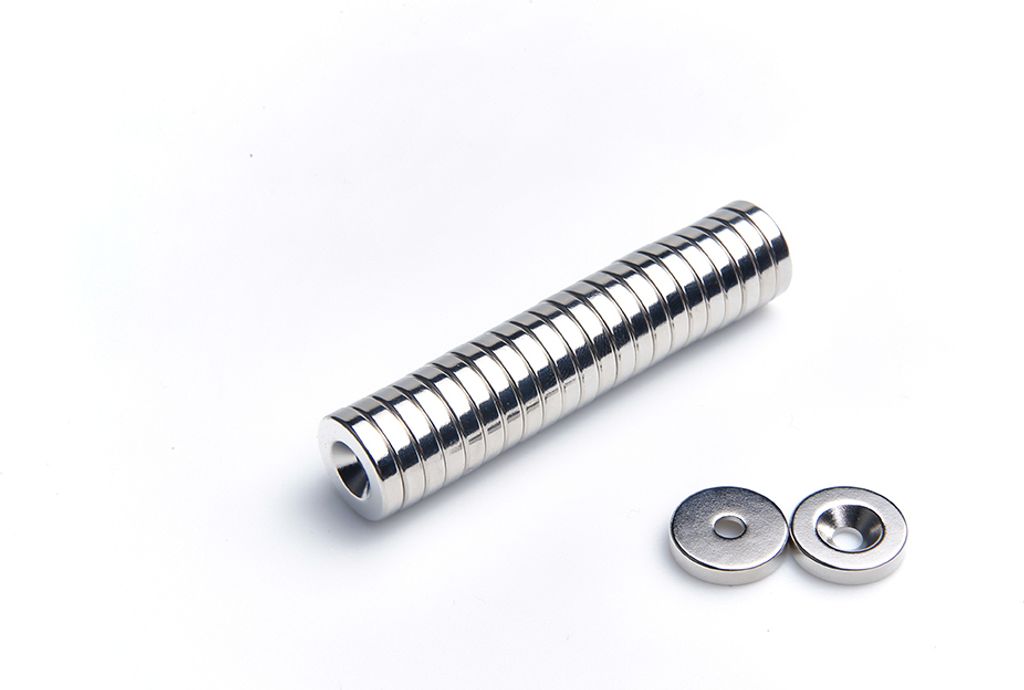 Neodym Magnete Ringmagnete 14x(7,5x3,5)x3 mm N38 1 Stück für Schrauben, Extrem stark, Magnettafeln, Kühlschränke, Whiteboards, DIY