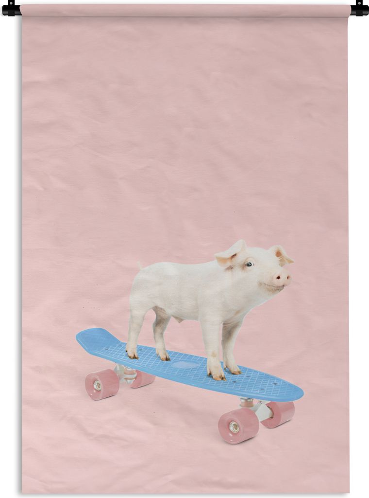 MuchoWow Wandteppich Wandbehang Schwein - Rosa - Skateboard - Blau - Tiere 60x90 cm Tapisserie Dekoration Wandtuch - Foto-Teppich - Abwaschbar