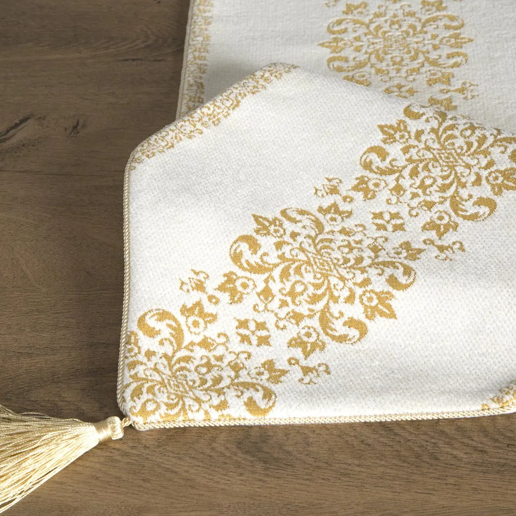 Chemin de table blanc stylé 30 x 180 cm pour décoration de table chic